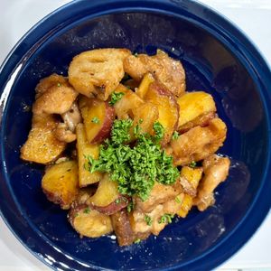 ぶたたメロンの作ってみた!投稿(【さつまいも鶏れんこんバター醤油ソテー】シャキほく秋おかず♡)