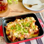 切って載せて焼くだけ！厚揚げベーコンキムチーズ﻿