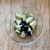 こんがりトロっと♪ごはんがすすむ【鶏となすの甘酢がらめ】の工程2