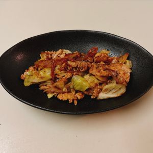 りんの作ってみた!投稿(行列のできる定食屋さんの🍚濃厚とんてきキャベツ炒め定食🤩)