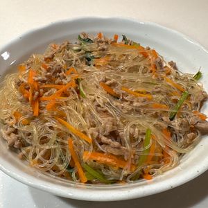 s61r4の作ってみた!投稿(お子様にも♪めんつゆ de『小松菜そぼろと春雨のだしうま煮』)