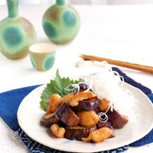 溜まったさん救済☆鶏皮と茄子のニンニクポン酢！