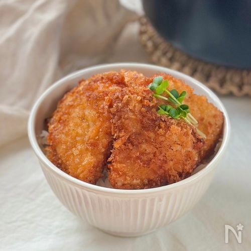 ご飯が止まらない!揚げ焼きで簡単✨【新潟名物タレカツ丼】