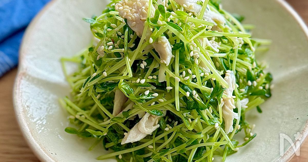 シャキシャキ食感♩豆苗と鶏ささみのうま塩ナムル