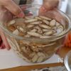 だしパックのうま味がおいしい！根菜たっぷりご馳走【だし金平】の工程1