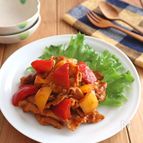 お弁当の彩りに◎豚肉とパプリカのカレーケチャップ炒め