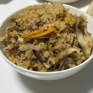 しんやの作ってみた!投稿(【さば缶で旨みがギュッと】さば味噌炊き込みご飯)