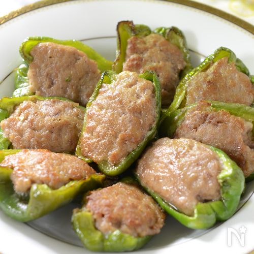 簡単すぎる【ピーマンの肉詰め】ジューシーでお肉が旨い☆