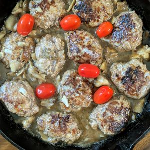 大庭の作ってみた!投稿(【煮込みハンバーグ】ソースが絶品!お肉柔らか♡デミグラス風♪)