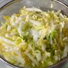 さっぱり白菜和え　余った芯の活用レシピ♪の工程2