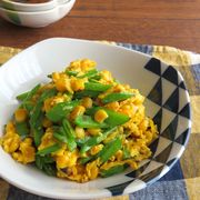 【卵料理】お弁当の彩りに◎さやえんどうとコーンのスクランブル