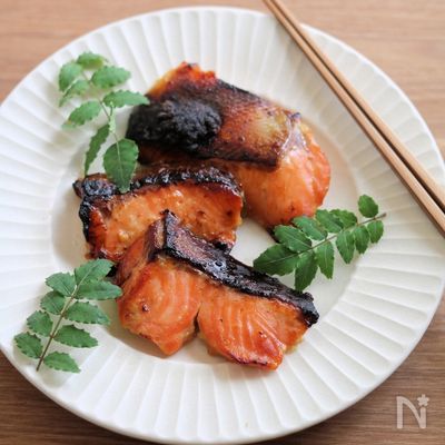 鮭のはちみつ味噌漬け。
