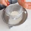 卵ひとつでOK◎生地が美味しい基本のクレープの工程1