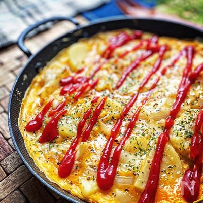 チーズがとろ~り《新じゃがと新たま♡包まないオムレツ》