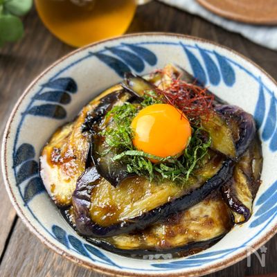 革命的に旨い！とろとろ茄子の生姜焼き丼