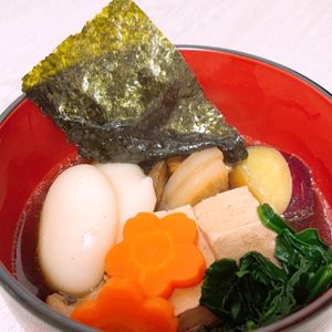 1362661の作ってみた!投稿(お餅が一瞬で消える♡具だくさん鶏ごぼうのお雑煮)