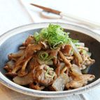 豚とこんにゃくときのこの甘辛炒め