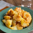 材料4つ♡子供ウケ抜群「じゃが芋のカリカリしらすチーズ焼き」