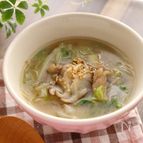 麺も足す！？塩ラーメンみたいな白菜の食べるスープ