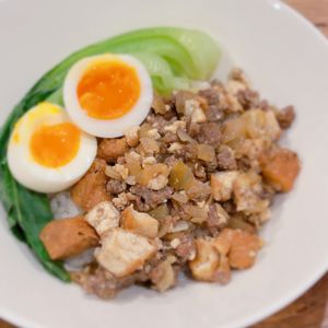 ミルクの作ってみた!投稿(【お手軽食材で！】豚こまと厚揚げのお手軽ルーローハン)