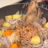 旨みしみしみ！子どもがハマる【 ほっこり肉じゃが 】の工程4