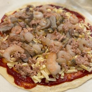 iwackの作ってみた!投稿(載せて焼くだけ♩即席シーフードピザ)
