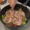ピリ辛風味で、食べる手が止まらない【麻辣(マーラー)丼】の工程2