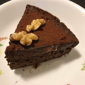 Yurika☆Iの作ってみた!投稿(新『別立て法』スポンジケーキdeとろける生チョコレートケーキ)