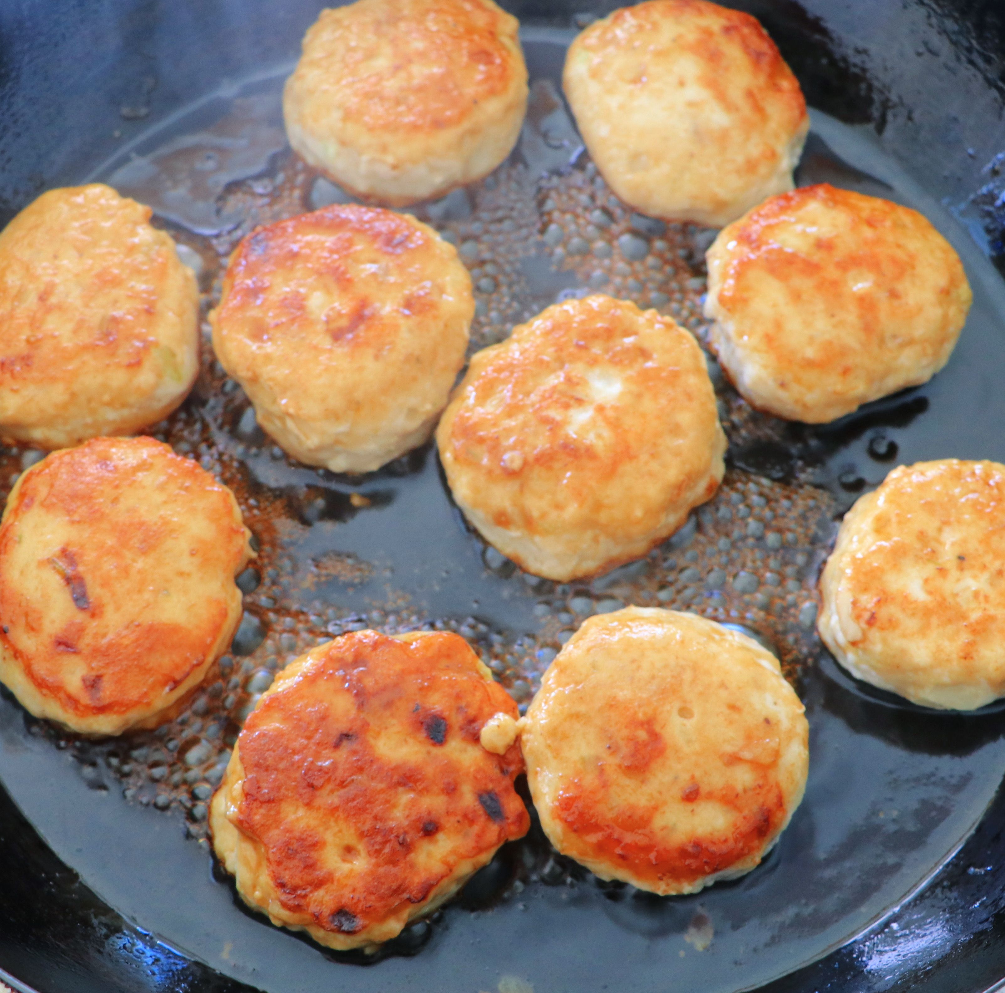 おかわりが止まらない！ふわふわ甘辛鶏つくね | レシピサイトNadia