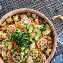 混ぜるだけ！冷凍豆腐で秋のヘルシーベシ混ぜごはん