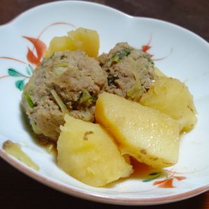 1263416の作ってみた!投稿(【肉だんごと大根の甘辛煮】レンチンとフライパンの合わせ技)