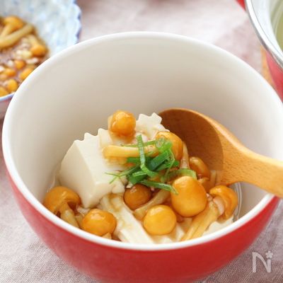 湯豆腐の食べ方アレンジ！なめこの醤油だれ