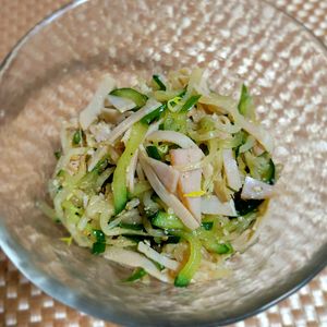ヴェルの作ってみた!投稿(5分で簡単!もやしときゅうりとハムの中華サラダ)