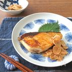 ぶりのバター醤油焼き☆ガーリック添え