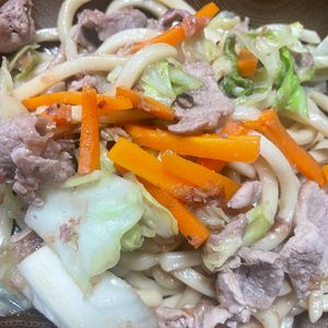 sanshirouの作ってみた!投稿(豚肉とキャベツのおかかバター醤油うどん【#残り野菜】)