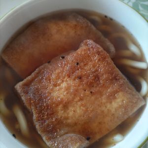 KUMIKOの作ってみた!投稿(【基本のきつねうどん】簡単!絶品!甘辛お揚げとお出汁が激うま)