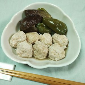 M＊Pの作ってみた!投稿(なすとピーマンと鶏だんごの煮浸し【豆腐でふわふわ】)