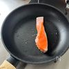 【うちの定番おかず♪】鮭とじゃがいものバター醤油炒め☆の工程2