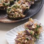 紫玉ねぎとパクチーのかき揚げ。