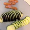 【ワンパン】夏野菜とウインナーのはちみつケチャップチーズ焼きの工程1