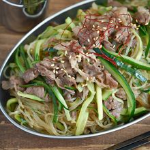 箸が止まらない！牛肉ときゅうりのはるさめ炒め