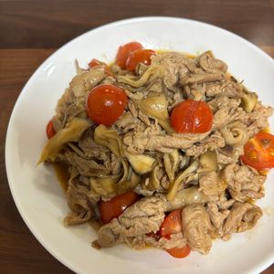 さらの作ってみた!投稿(豚肉とまいたけのピリ辛ポン酢炒め)