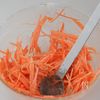 【切って和えるだけ3分】人参のプチプチたらこマヨ和えの工程2