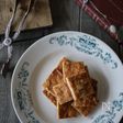 卵白消費に！混ぜて焼くだけの「フロランタン風クッキー」