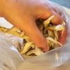 豆たっぷり!【のり塩バターめんつゆきのこ】レンジ5分/常備菜の工程2
