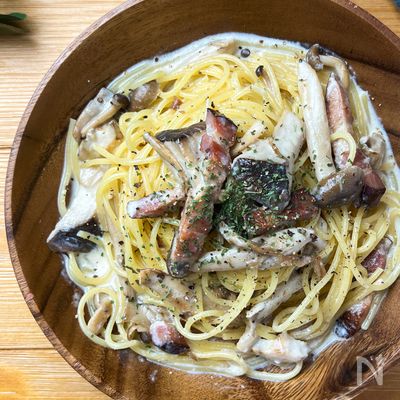 きのことベーコンのクリームパスタ