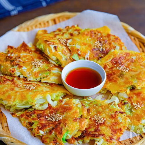 キャベツと卵と片栗粉だけでカリッときゃべつチヂミ風