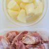 隠し味がポイント♡鶏肉とじゃがいものケチャップ炒めの工程1