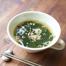 簡単おいしい、わかめスープ