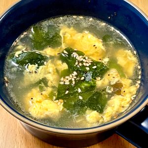 michuの作ってみた!投稿(5分でできる♪ふんわり卵とわかめの中華スープ)
